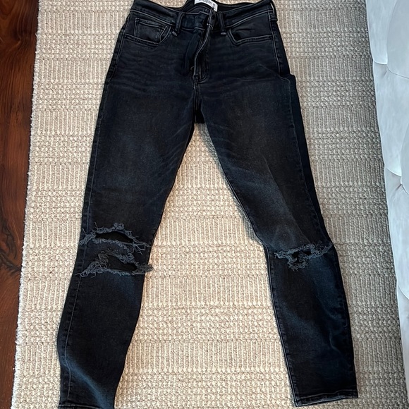 Abercrombie & Fitch Denim - NWOT|The Super Skinny Mid-Rise Jean